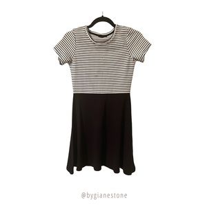 Black & white dress. Size XS